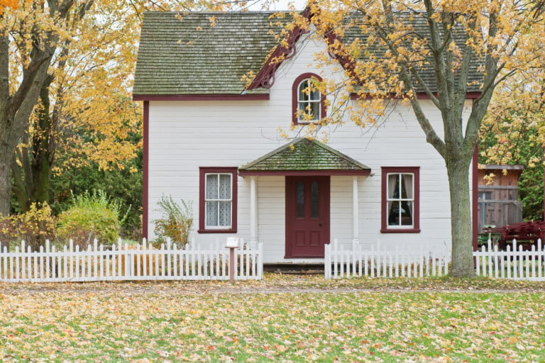 Läs mer om artikeln Kan man måla fasaden på hösten?